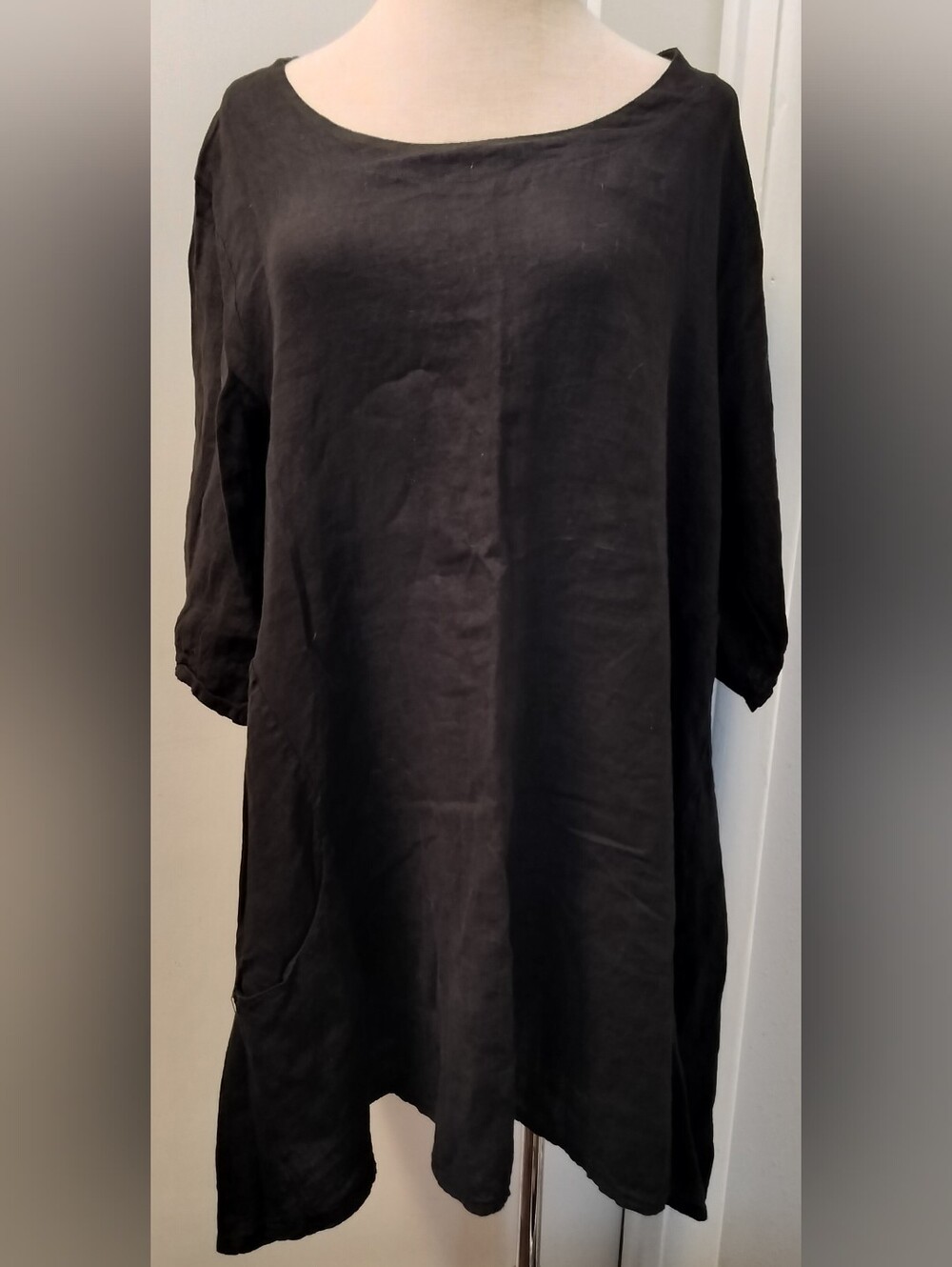 Women's Black Linen Boatneck Tunic Top - One Size